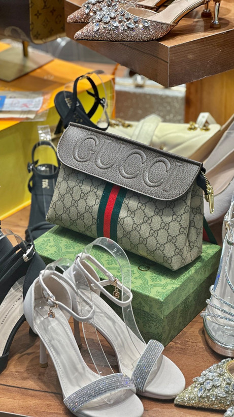 کیف زنانه برند گوچی رنگ قهوه ای و نوار کلاسیک فول پک